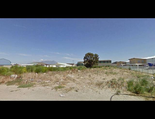 M² VACANT LAND FOR SALE IN PAROW CENTRAL